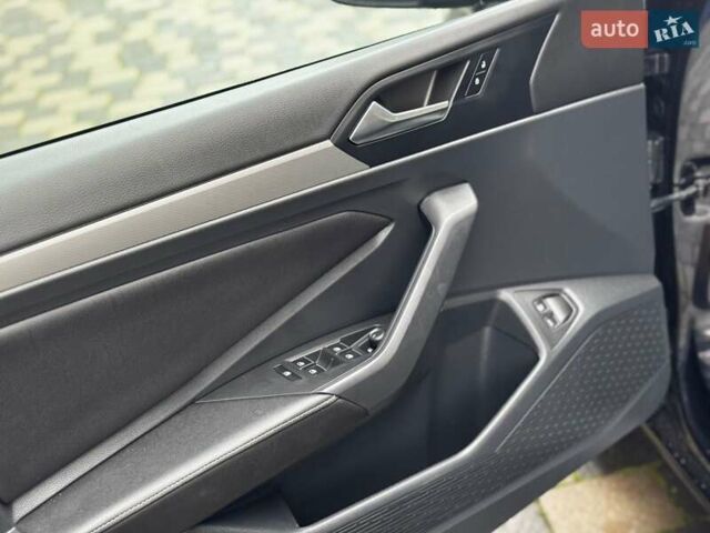 Черный Фольксваген Джетта, объемом двигателя 1.5 л и пробегом 181 тыс. км за 18500 $, фото 39 на Automoto.ua