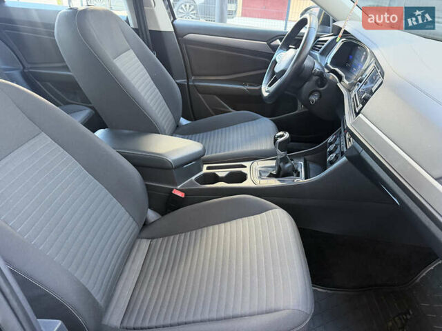 Чорний Фольксваген Джетта, об'ємом двигуна 1.5 л та пробігом 181 тис. км за 15000 $, фото 33 на Automoto.ua