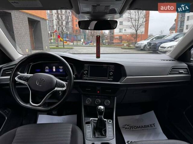 Черный Фольксваген Джетта, объемом двигателя 1.5 л и пробегом 181 тыс. км за 18500 $, фото 50 на Automoto.ua