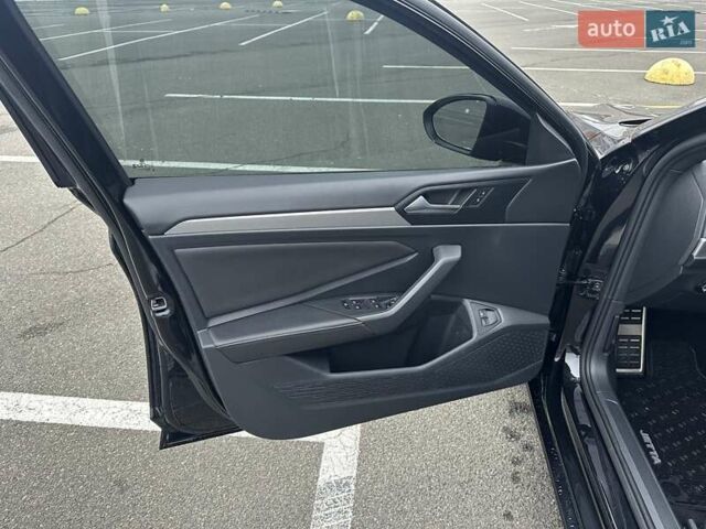 Черный Фольксваген Джетта, объемом двигателя 1.5 л и пробегом 40 тыс. км за 20000 $, фото 9 на Automoto.ua