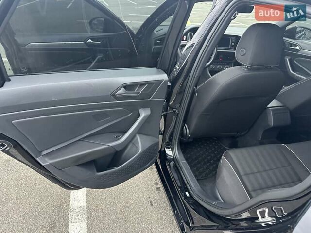 Черный Фольксваген Джетта, объемом двигателя 1.5 л и пробегом 40 тыс. км за 20000 $, фото 13 на Automoto.ua