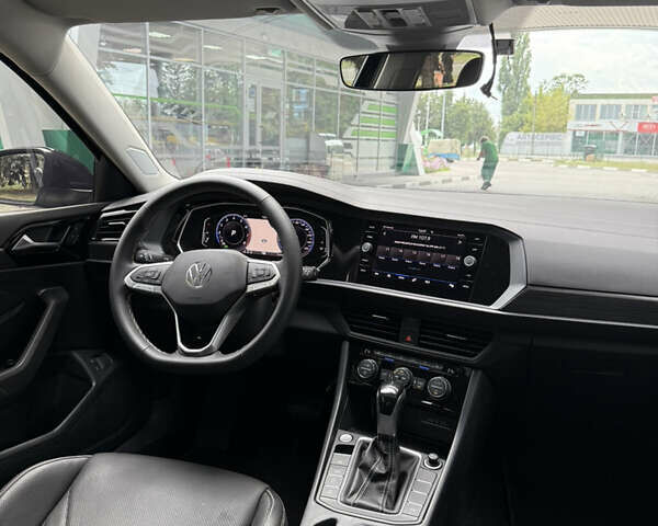 Чорний Фольксваген Джетта, об'ємом двигуна 1.5 л та пробігом 7 тис. км за 23499 $, фото 72 на Automoto.ua