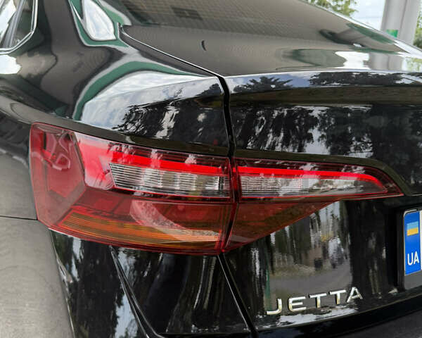 Чорний Фольксваген Джетта, об'ємом двигуна 1.5 л та пробігом 7 тис. км за 23499 $, фото 16 на Automoto.ua