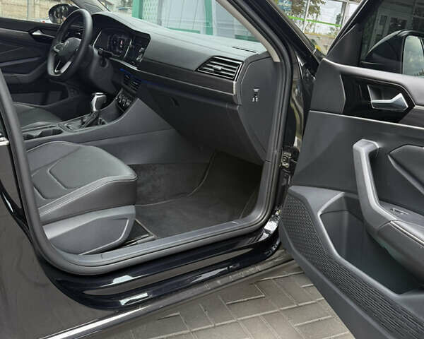 Чорний Фольксваген Джетта, об'ємом двигуна 1.5 л та пробігом 7 тис. км за 23499 $, фото 68 на Automoto.ua