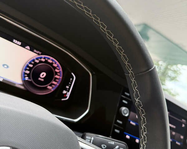 Чорний Фольксваген Джетта, об'ємом двигуна 1.5 л та пробігом 7 тис. км за 23499 $, фото 56 на Automoto.ua