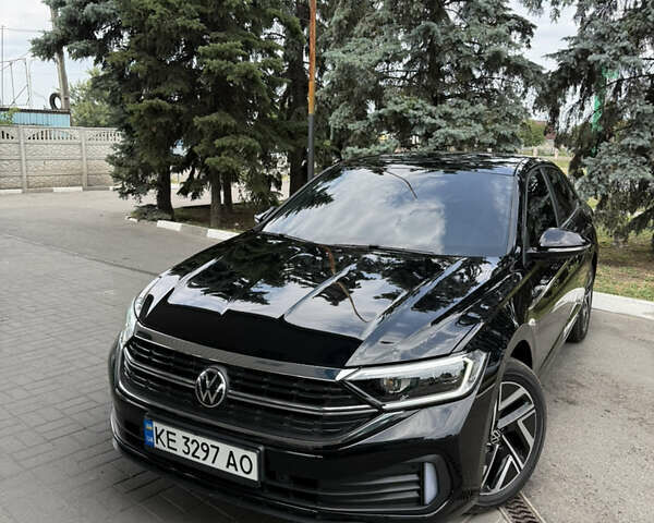 Чорний Фольксваген Джетта, об'ємом двигуна 1.5 л та пробігом 7 тис. км за 23499 $, фото 2 на Automoto.ua