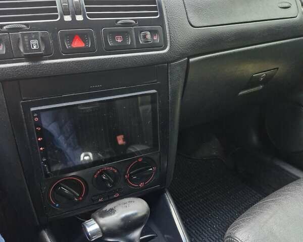 Черный Фольксваген Джетта, объемом двигателя 1.98 л и пробегом 230 тыс. км за 4500 $, фото 2 на Automoto.ua