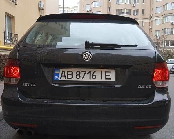 Черный Фольксваген Джетта, объемом двигателя 2.48 л и пробегом 170 тыс. км за 8200 $, фото 18 на Automoto.ua