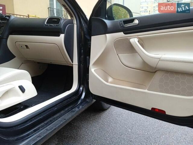 Черный Фольксваген Джетта, объемом двигателя 2.48 л и пробегом 170 тыс. км за 8200 $, фото 8 на Automoto.ua