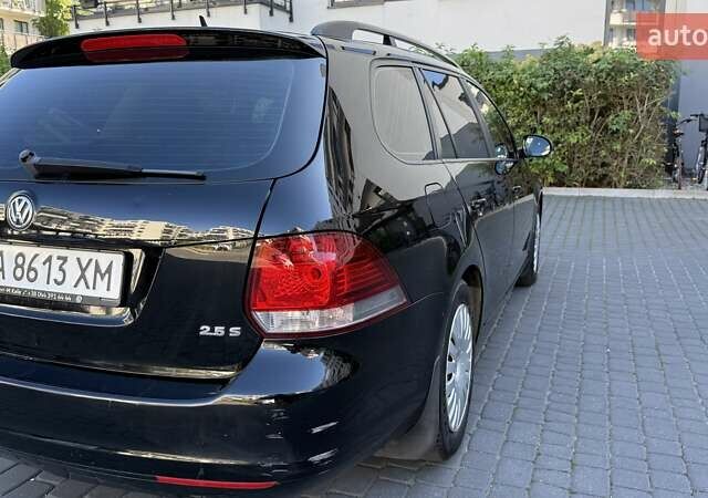 Черный Фольксваген Джетта, объемом двигателя 2.48 л и пробегом 111 тыс. км за 8600 $, фото 7 на Automoto.ua