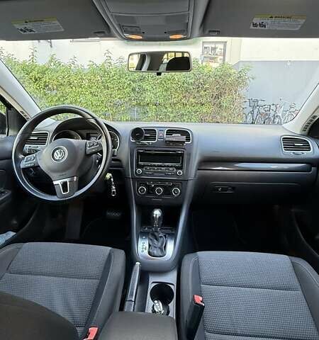 Черный Фольксваген Джетта, объемом двигателя 2.48 л и пробегом 111 тыс. км за 8600 $, фото 10 на Automoto.ua