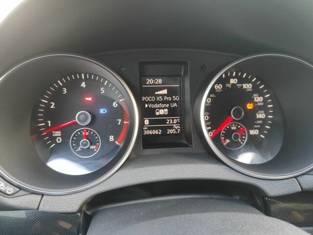 Чорний Фольксваген Джетта, об'ємом двигуна 2.5 л та пробігом 300 тис. км за 9500 $, фото 16 на Automoto.ua