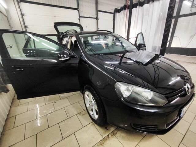 Чорний Фольксваген Джетта, об'ємом двигуна 2.5 л та пробігом 300 тис. км за 9500 $, фото 2 на Automoto.ua