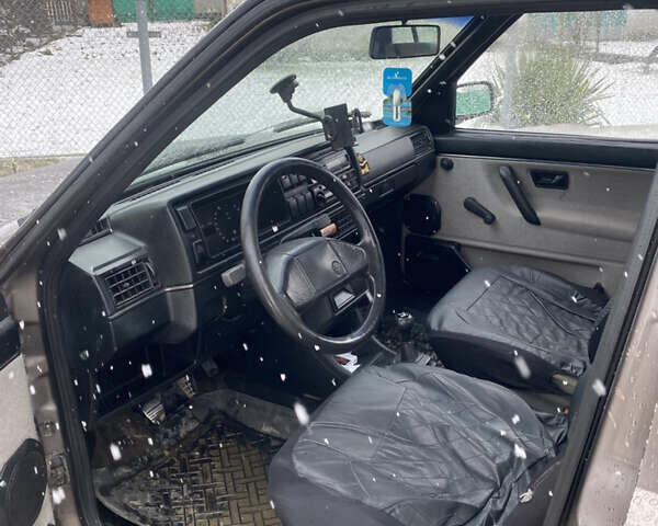 Коричневый Фольксваген Джетта, объемом двигателя 1.3 л и пробегом 245 тыс. км за 1300 $, фото 11 на Automoto.ua