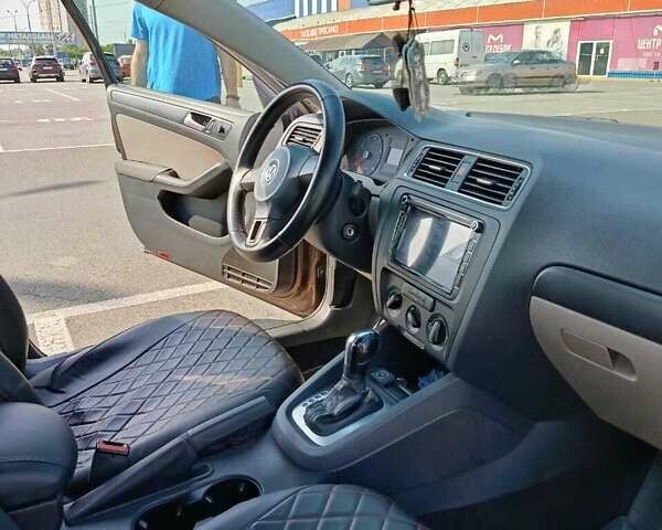 Коричневий Фольксваген Джетта, об'ємом двигуна 1.98 л та пробігом 297 тис. км за 8000 $, фото 8 на Automoto.ua
