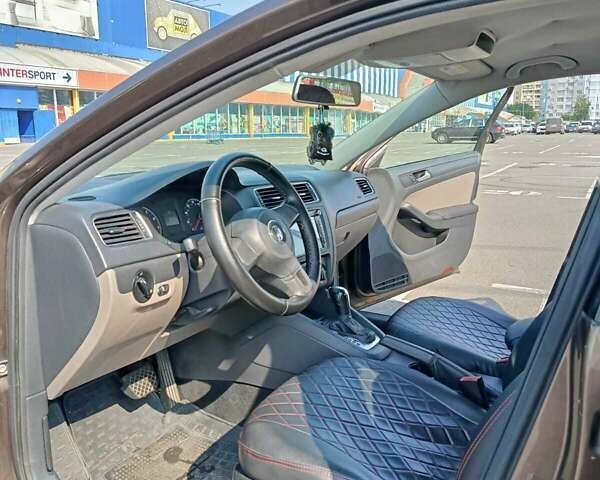 Коричневий Фольксваген Джетта, об'ємом двигуна 1.98 л та пробігом 297 тис. км за 8000 $, фото 32 на Automoto.ua