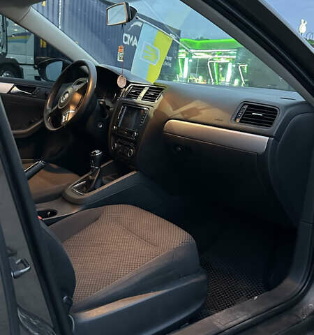 Коричневый Фольксваген Джетта, объемом двигателя 1.39 л и пробегом 261 тыс. км за 9000 $, фото 9 на Automoto.ua