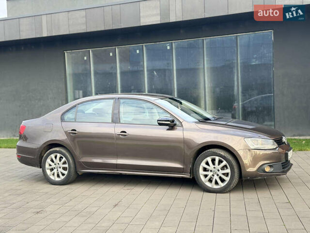 Коричневый Фольксваген Джетта, объемом двигателя 1.39 л и пробегом 191 тыс. км за 7300 $, фото 4 на Automoto.ua