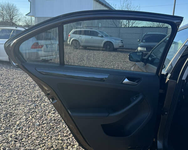 Коричневый Фольксваген Джетта, объемом двигателя 1.97 л и пробегом 340 тыс. км за 8900 $, фото 16 на Automoto.ua