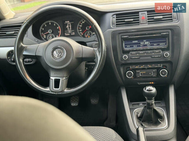 Коричневый Фольксваген Джетта, объемом двигателя 1.39 л и пробегом 191 тыс. км за 7300 $, фото 11 на Automoto.ua