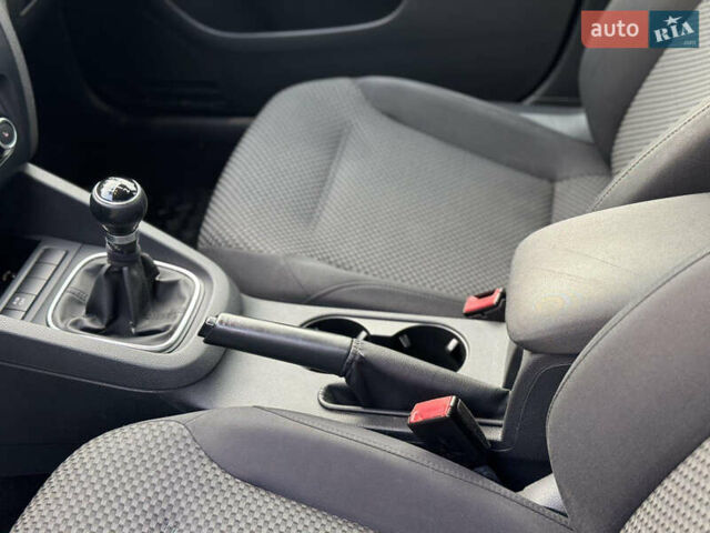 Коричневый Фольксваген Джетта, объемом двигателя 1.39 л и пробегом 191 тыс. км за 7300 $, фото 13 на Automoto.ua