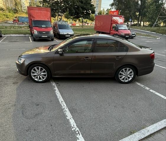 Коричневий Фольксваген Джетта, об'ємом двигуна 2.5 л та пробігом 249 тис. км за 7498 $, фото 1 на Automoto.ua