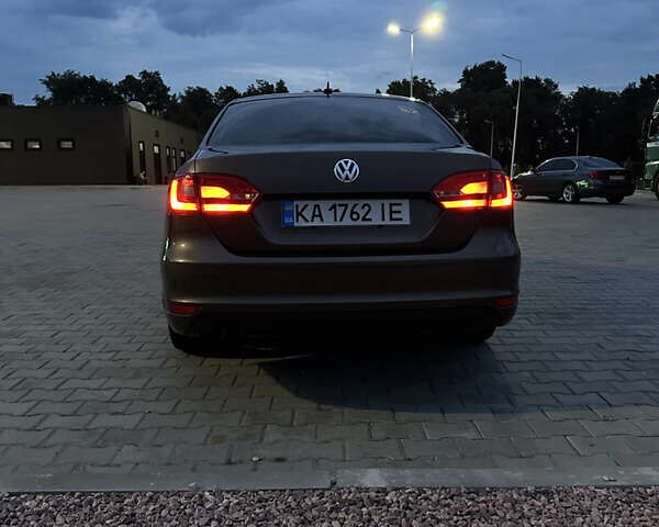 Коричневый Фольксваген Джетта, объемом двигателя 1.39 л и пробегом 261 тыс. км за 9000 $, фото 23 на Automoto.ua