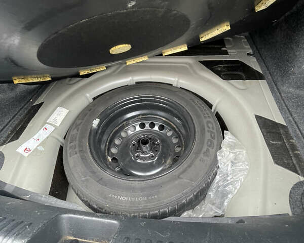 Коричневый Фольксваген Джетта, объемом двигателя 2 л и пробегом 259 тыс. км за 7999 $, фото 5 на Automoto.ua