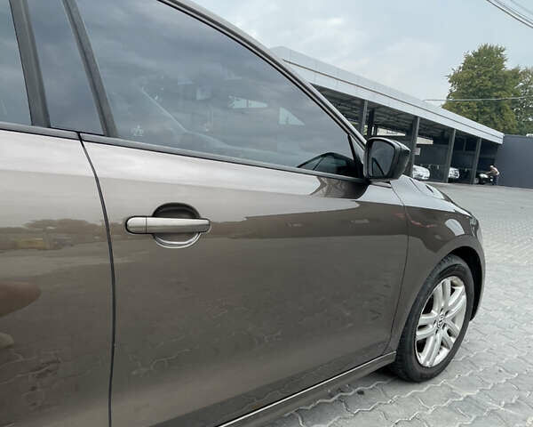 Коричневый Фольксваген Джетта, объемом двигателя 2 л и пробегом 259 тыс. км за 7999 $, фото 34 на Automoto.ua