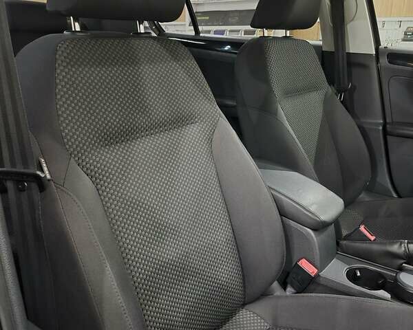 Фольксваген Джетта 2013 в Киеве на Automoto.ua Коричневый Фольксваген Джетта, объемом двигателя 1.97 л и пробегом 236 тыс. км за 10800 $, фото 24 на Automoto.ua