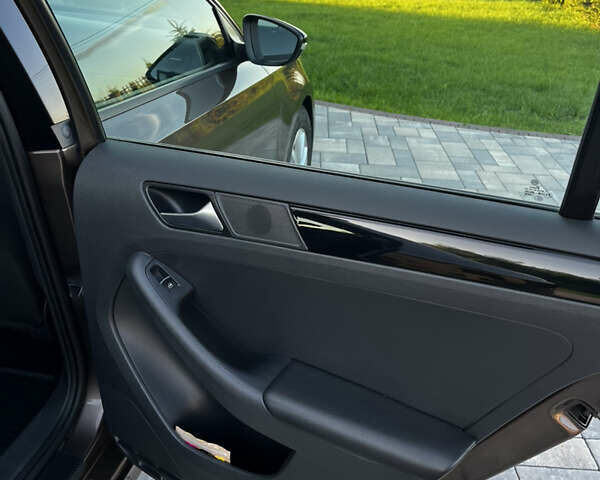 Коричневый Фольксваген Джетта, объемом двигателя 1.97 л и пробегом 192 тыс. км за 11300 $, фото 16 на Automoto.ua