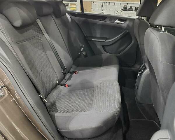 Фольксваген Джетта 2013 в Киеве на Automoto.ua Коричневый Фольксваген Джетта, объемом двигателя 1.97 л и пробегом 236 тыс. км за 10800 $, фото 29 на Automoto.ua