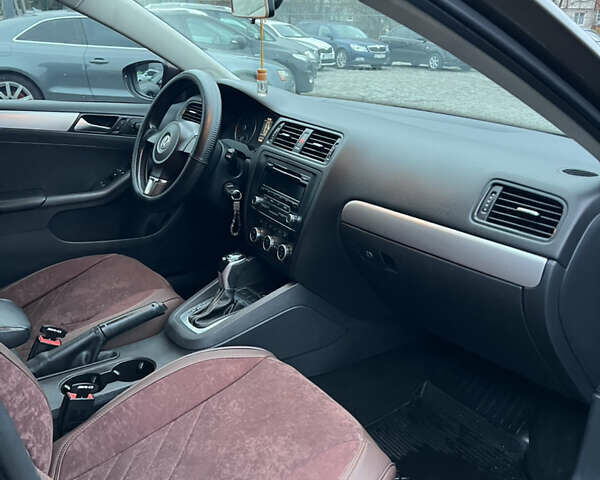 Коричневый Фольксваген Джетта, объемом двигателя 1.97 л и пробегом 295 тыс. км за 8700 $, фото 16 на Automoto.ua