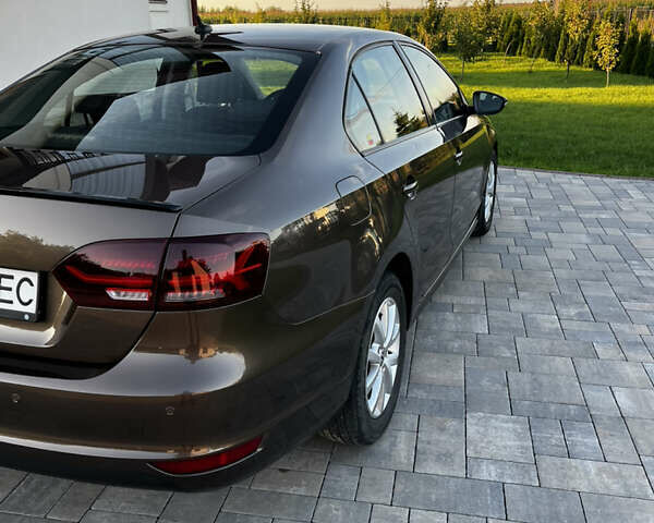 Коричневый Фольксваген Джетта, объемом двигателя 1.97 л и пробегом 192 тыс. км за 11300 $, фото 5 на Automoto.ua