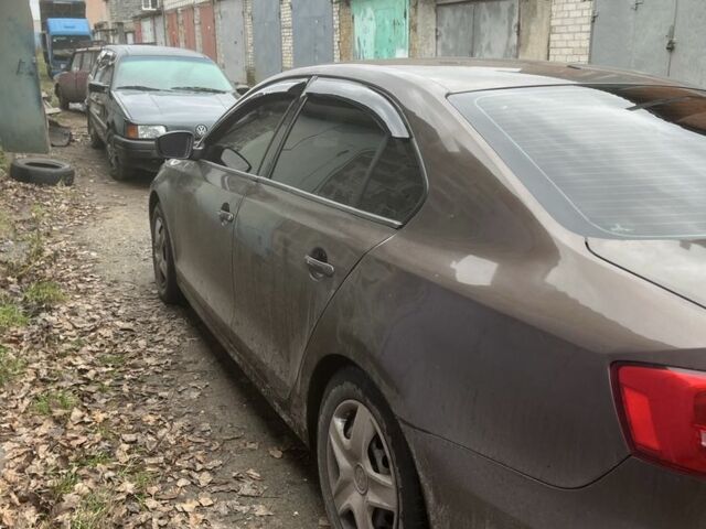 Коричневый Фольксваген Джетта, объемом двигателя 2 л и пробегом 144 тыс. км за 7800 $, фото 5 на Automoto.ua