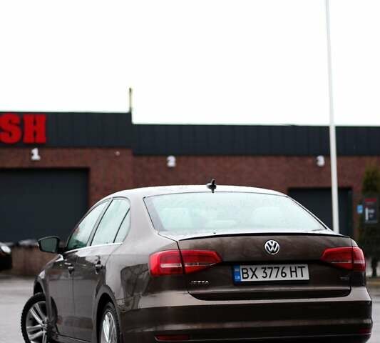 Коричневый Фольксваген Джетта, объемом двигателя 2 л и пробегом 234 тыс. км за 12600 $, фото 6 на Automoto.ua