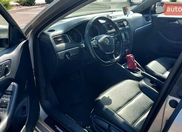 Коричневый Фольксваген Джетта, объемом двигателя 1.8 л и пробегом 190 тыс. км за 10800 $, фото 4 на Automoto.ua