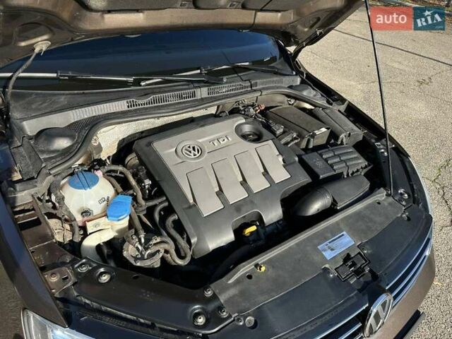 Коричневый Фольксваген Джетта, объемом двигателя 1.6 л и пробегом 108 тыс. км за 15500 $, фото 5 на Automoto.ua