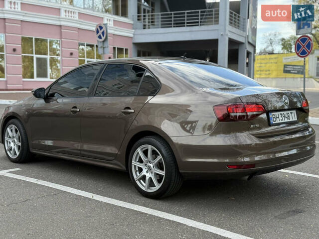 Коричневый Фольксваген Джетта, объемом двигателя 1.6 л и пробегом 107 тыс. км за 12750 $, фото 4 на Automoto.ua