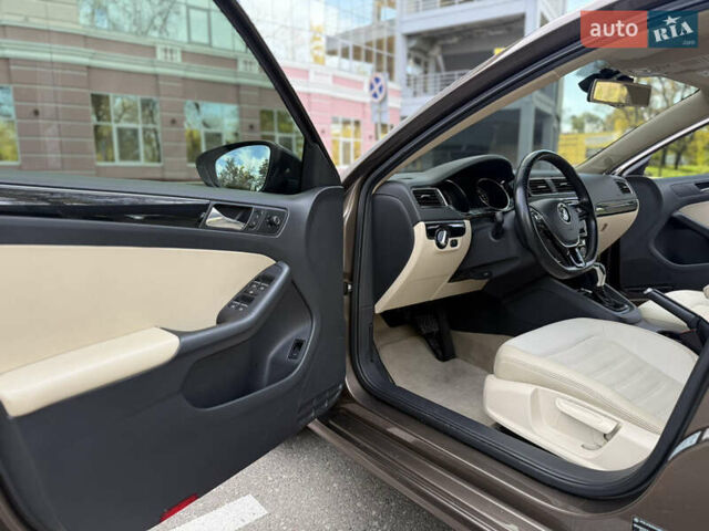 Коричневый Фольксваген Джетта, объемом двигателя 1.6 л и пробегом 107 тыс. км за 12750 $, фото 21 на Automoto.ua