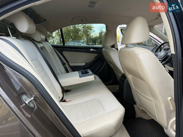 Коричневый Фольксваген Джетта, объемом двигателя 1.6 л и пробегом 107 тыс. км за 12750 $, фото 34 на Automoto.ua