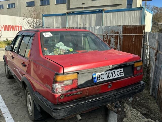 Красный Фольксваген Джетта, объемом двигателя 1.6 л и пробегом 10 тыс. км за 700 $, фото 2 на Automoto.ua