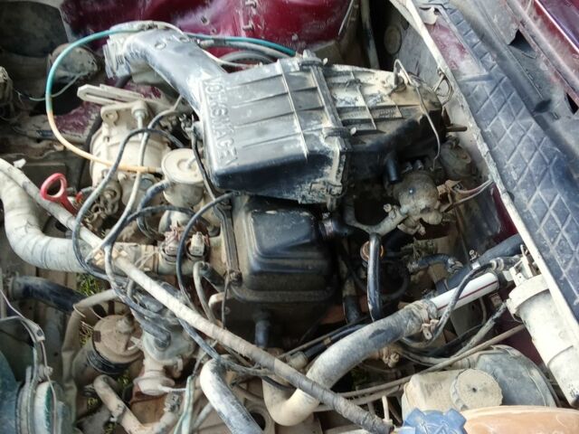 Красный Фольксваген Джетта, объемом двигателя 6 л и пробегом 100 тыс. км за 1050 $, фото 7 на Automoto.ua