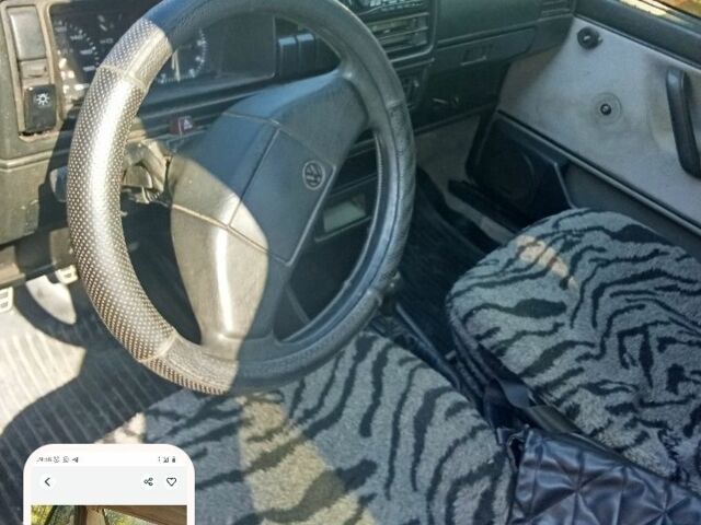 Красный Фольксваген Джетта, объемом двигателя 6 л и пробегом 100 тыс. км за 1050 $, фото 3 на Automoto.ua