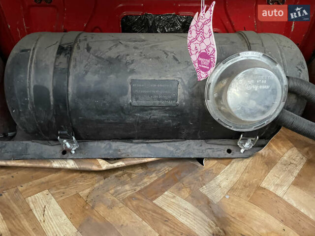 Красный Фольксваген Джетта, объемом двигателя 1.6 л и пробегом 260 тыс. км за 1350 $, фото 21 на Automoto.ua