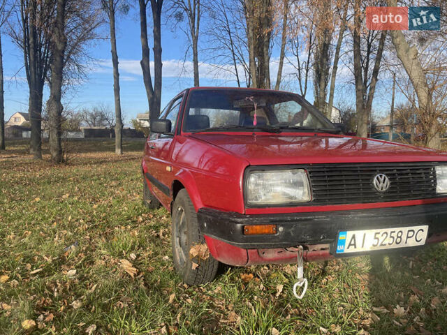 Красный Фольксваген Джетта, объемом двигателя 1.6 л и пробегом 260 тыс. км за 1350 $, фото 4 на Automoto.ua