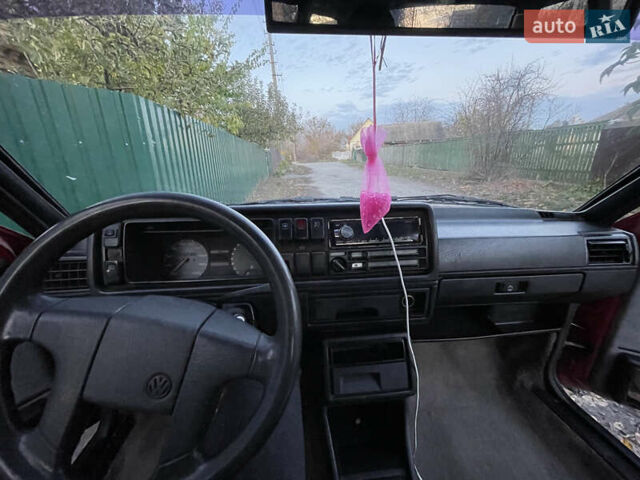 Красный Фольксваген Джетта, объемом двигателя 1.6 л и пробегом 260 тыс. км за 1350 $, фото 18 на Automoto.ua