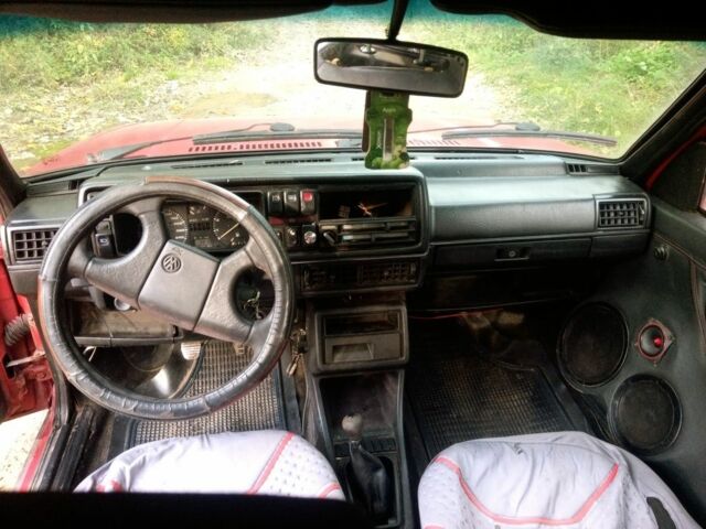 Красный Фольксваген Джетта, объемом двигателя 1.8 л и пробегом 555 тыс. км за 850 $, фото 14 на Automoto.ua