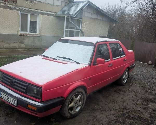 Красный Фольксваген Джетта, объемом двигателя 1.6 л и пробегом 350 тыс. км за 750 $, фото 1 на Automoto.ua