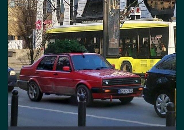 Красный Фольксваген Джетта, объемом двигателя 1.8 л и пробегом 555 тыс. км за 850 $, фото 23 на Automoto.ua